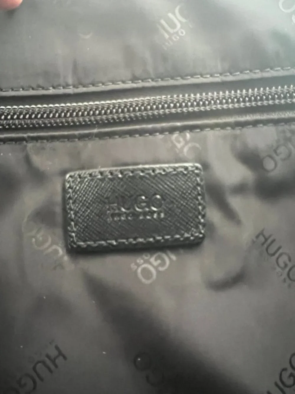 Hugo Boss Digital Portfolio Messenger Bag Leather Black